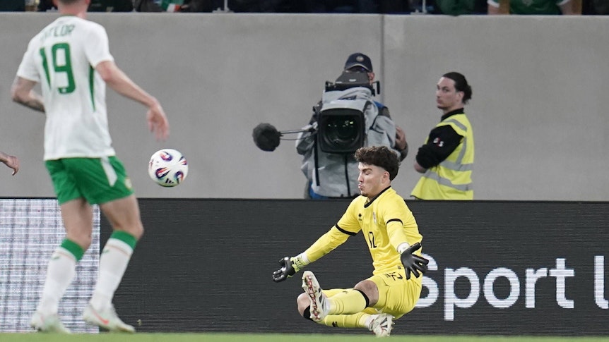Tiago Pereira Cardoso bei einer Parade.