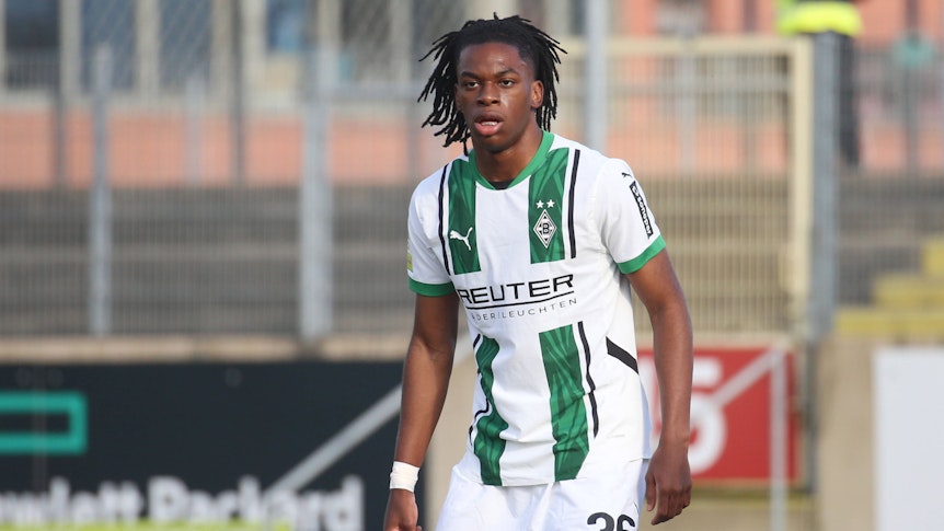 Winsley Boteli bei einem Spiel der U23 von Borussia Mönchengladbach.