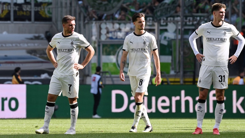 Spieler von Borussia Mönchengladbach mit dem Heimtrikot für die Saison 2025/26.