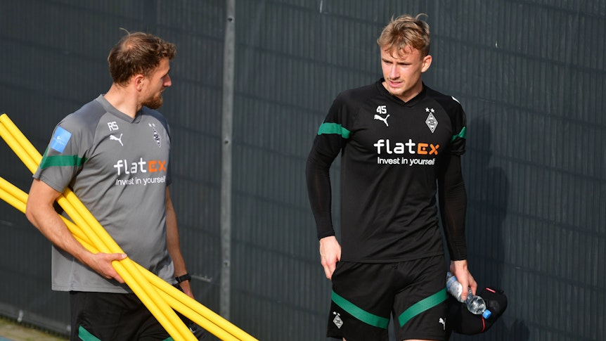 Jonas Kersken vor einem Gladbach-Training.