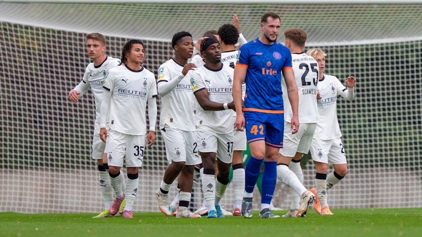 Die Gladbacher U23 jubelt.