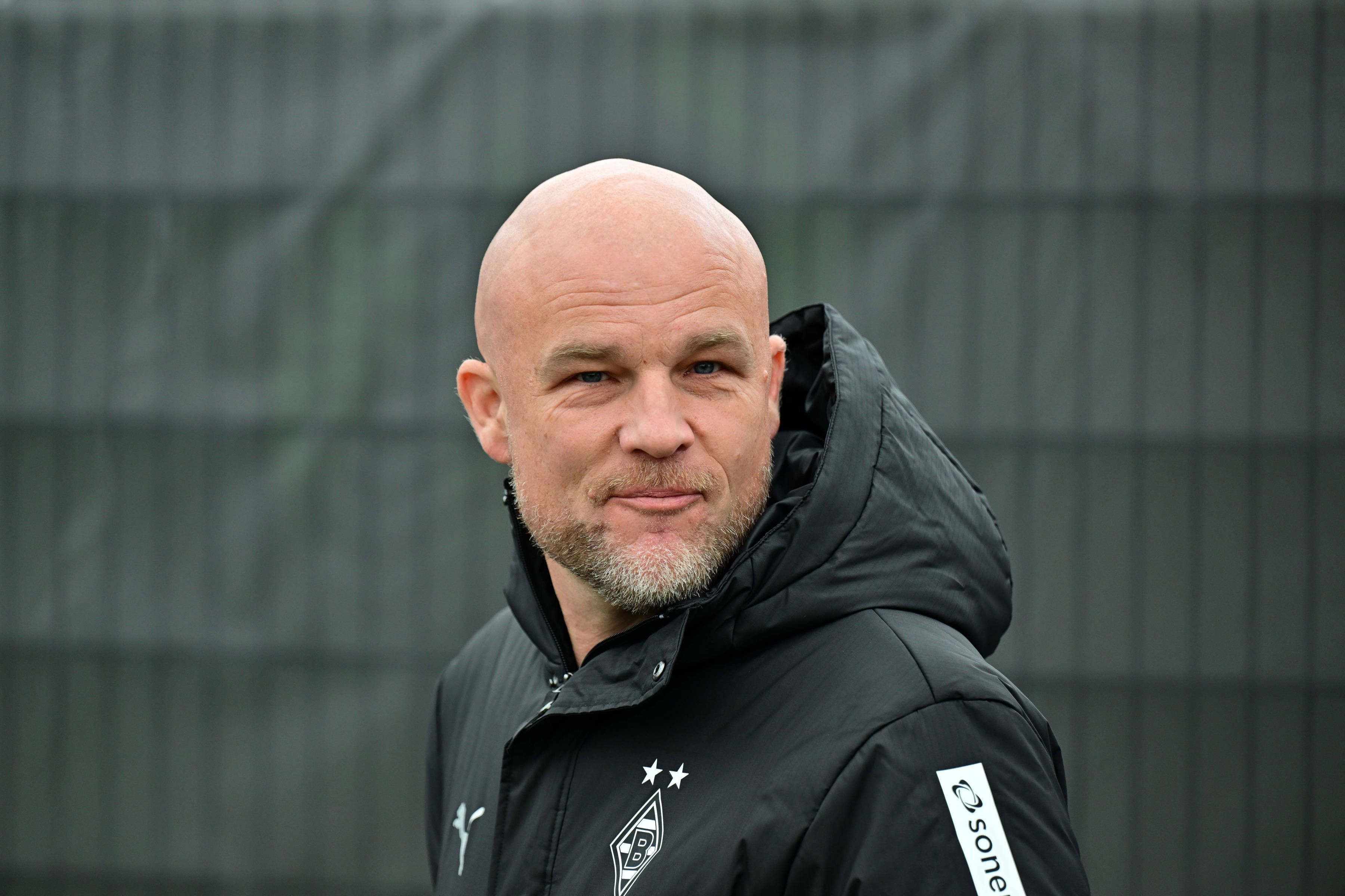 Rouven Schröder auf dem Trainingsgelände von Borussia Mönchengladbach.