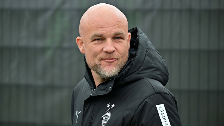 Rouven Schröder auf dem Trainingsgelände von Borussia Mönchengladbach.