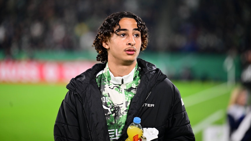 Wael Mohya an der Seitenlinie.