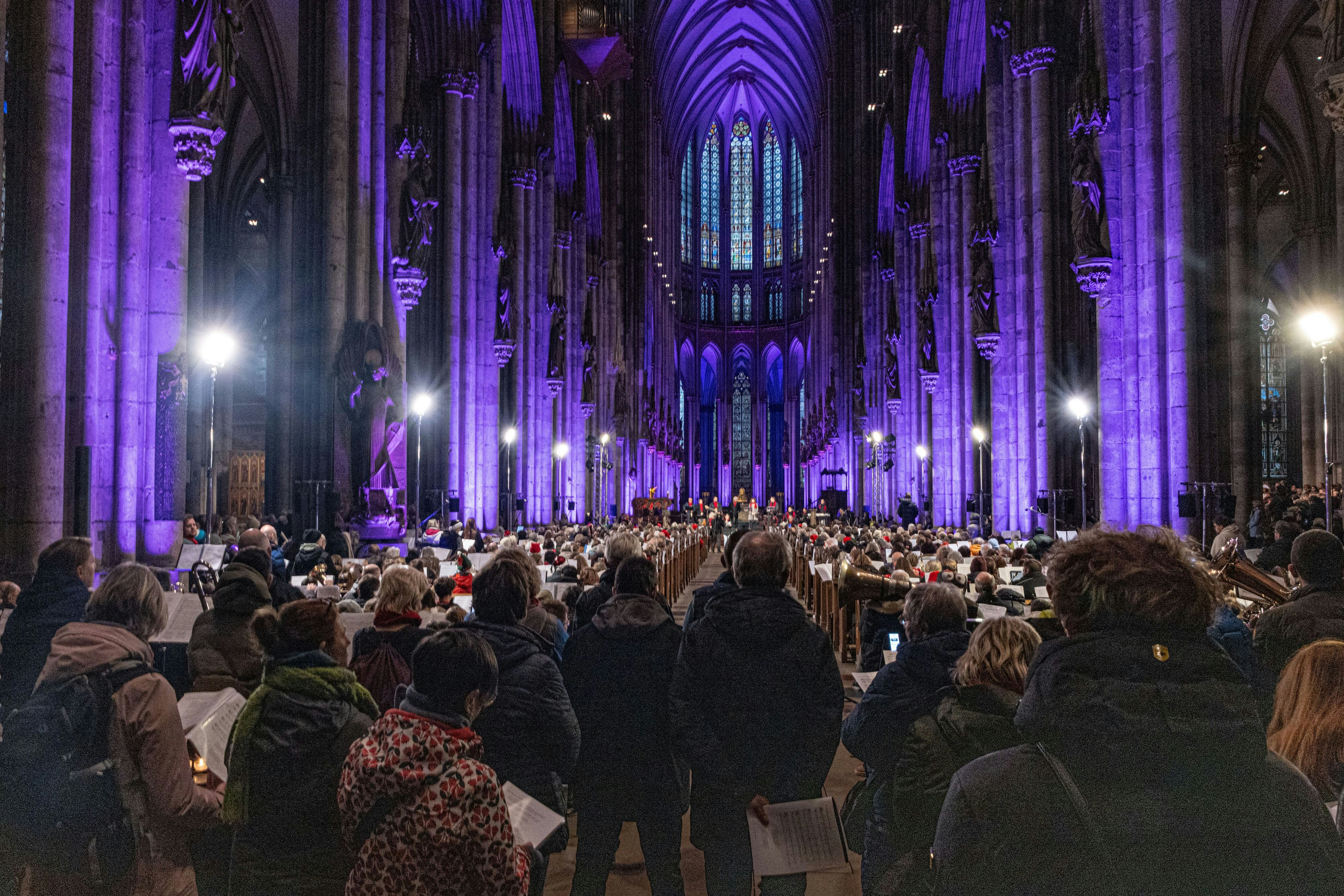 Mitmachkonzert: So musizierten 2500 Menschen mit den Höhnern im Kölner Dom
