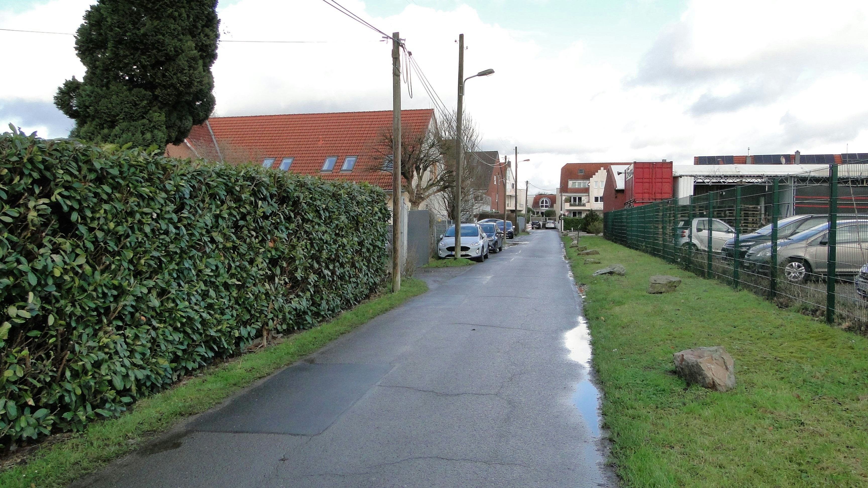 Köln-Merkenich: Mohlenweg in Langel – Einrichtung der Einbahnstraße lässt auf sich warten