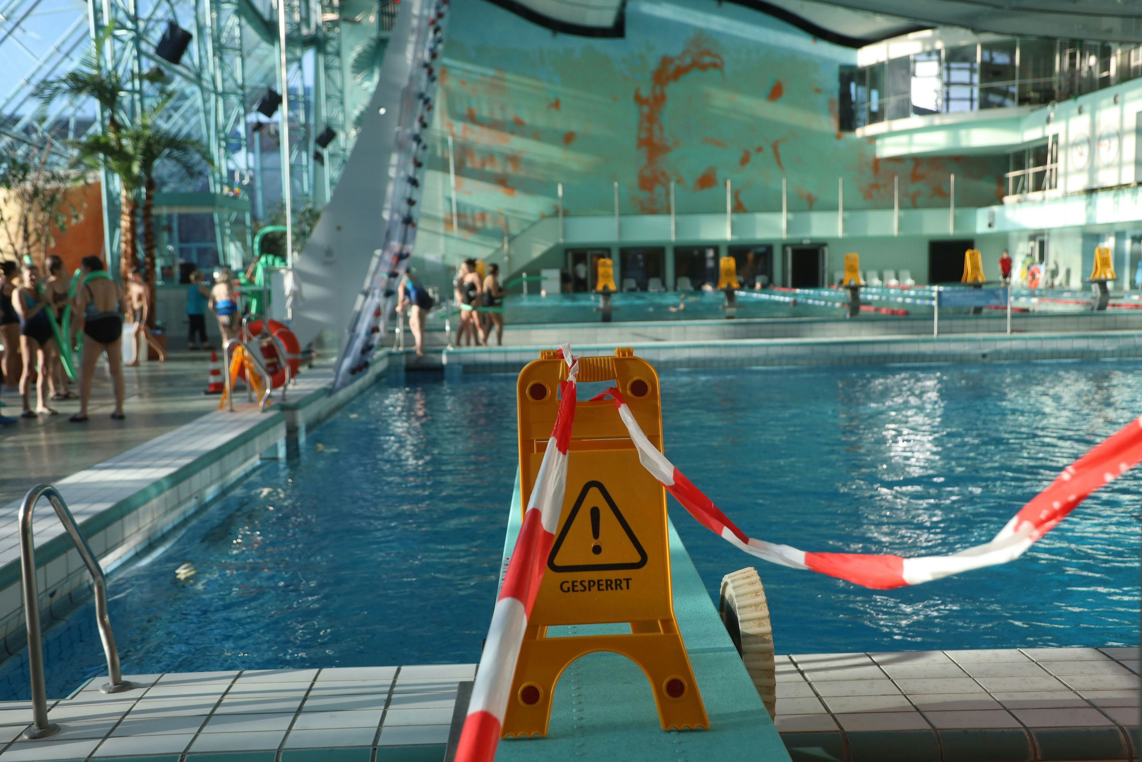 Agrippabad vor dem Aus: Schwimmer berichten von schwieriger Bäder-Lage in Köln