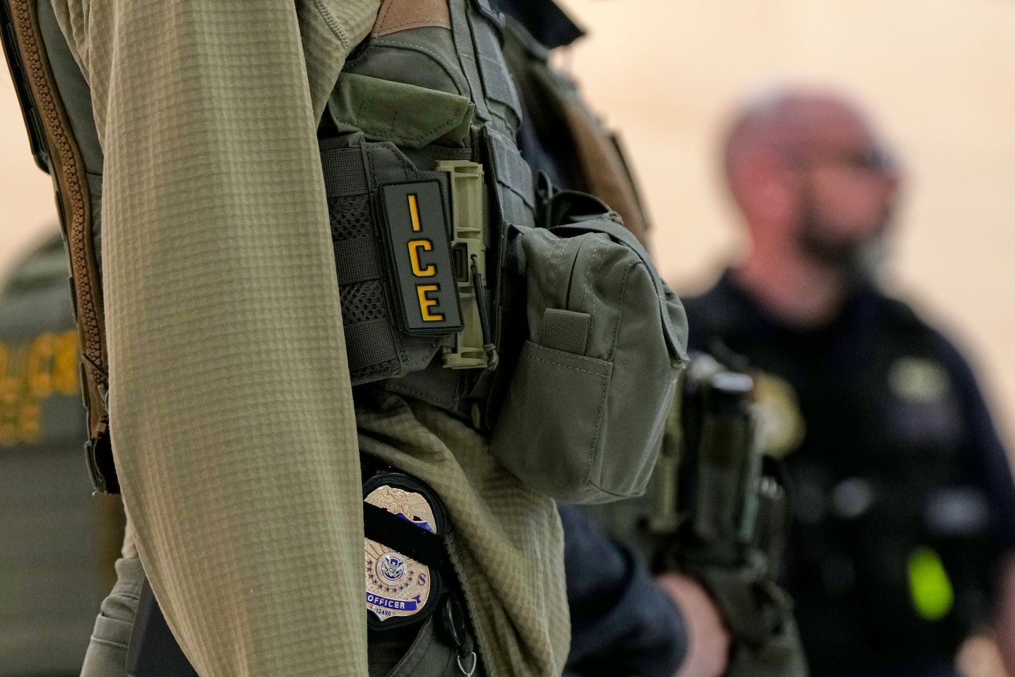 Kugel landet im Kinderzimmer: ICE-Beamter in den USA nach Schüssen angeklagt