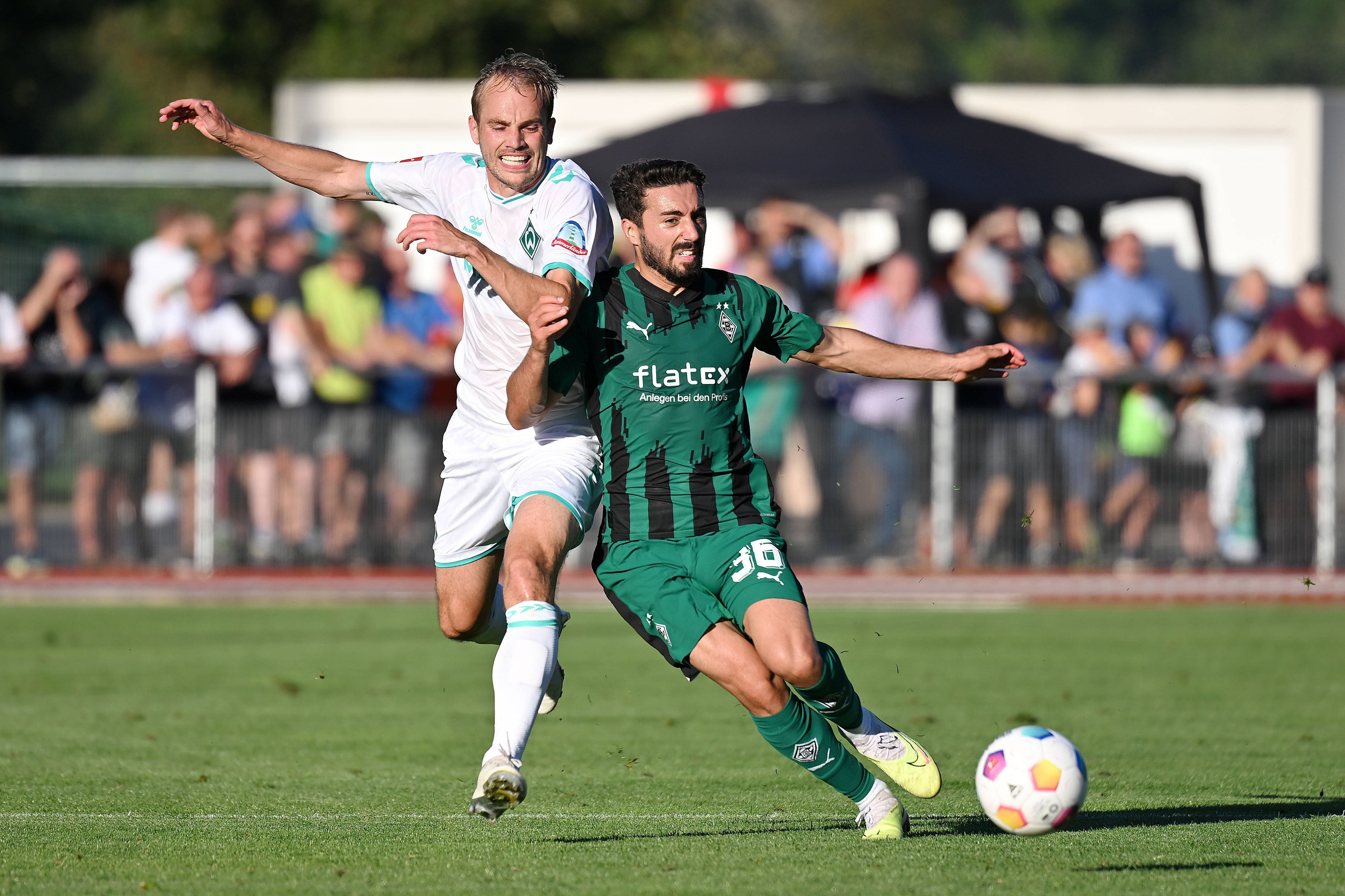 Jacob Italiano im Trikot von Borussias U23.