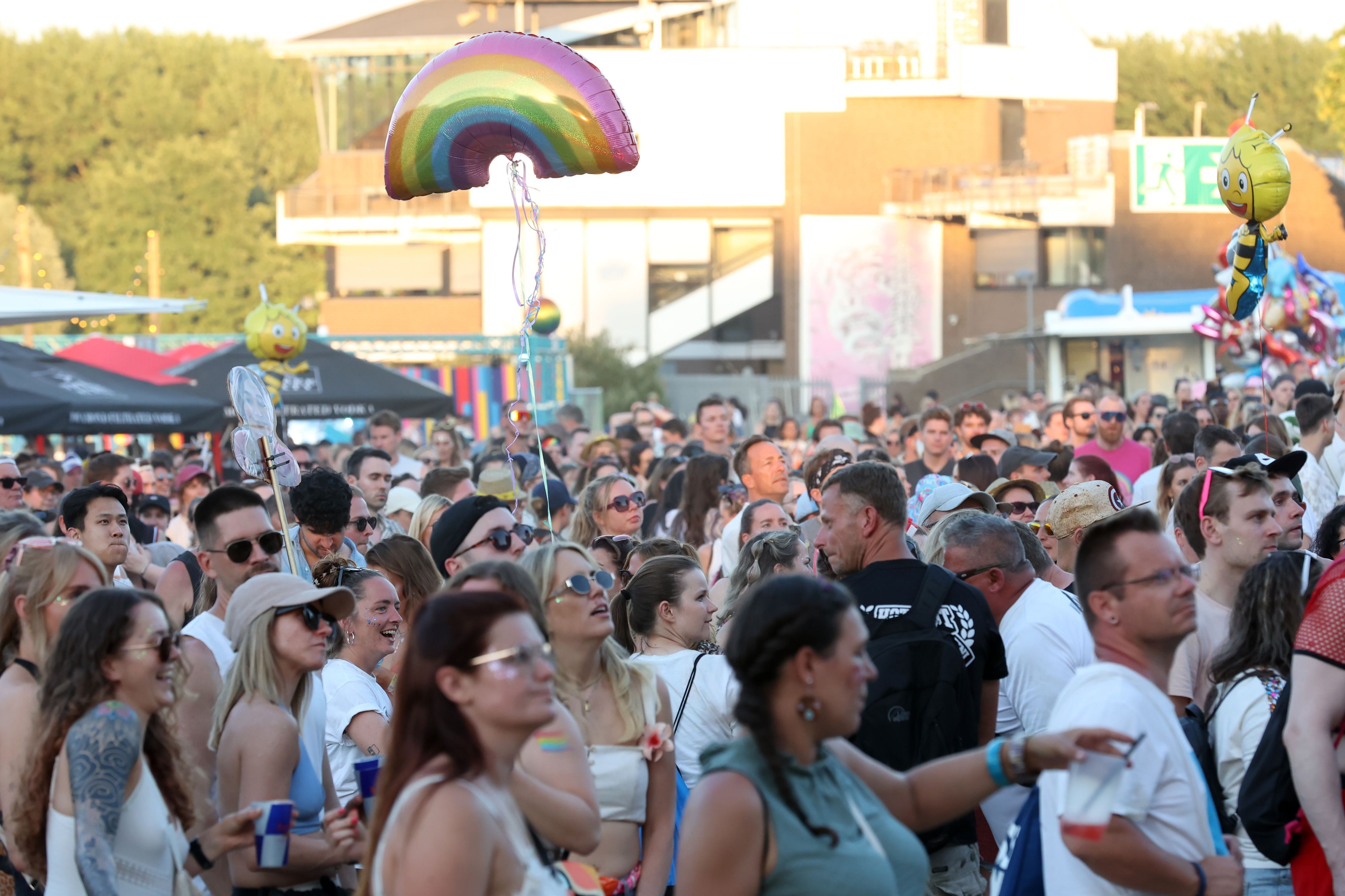Trotz Hitzewelle: Kölner Rainbow-Festival findet statt – diese Regeln gelten