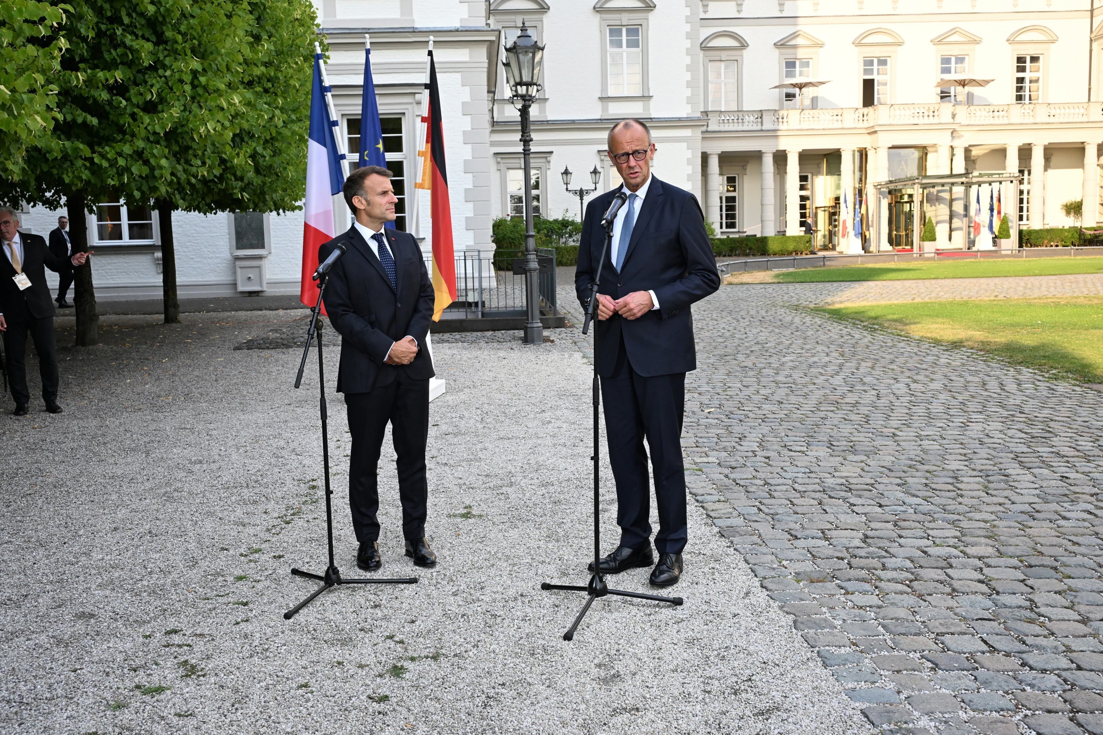 Macron und Merz: Bensbergs historischer Tag mit Bundeskanzler und Staatspräsident