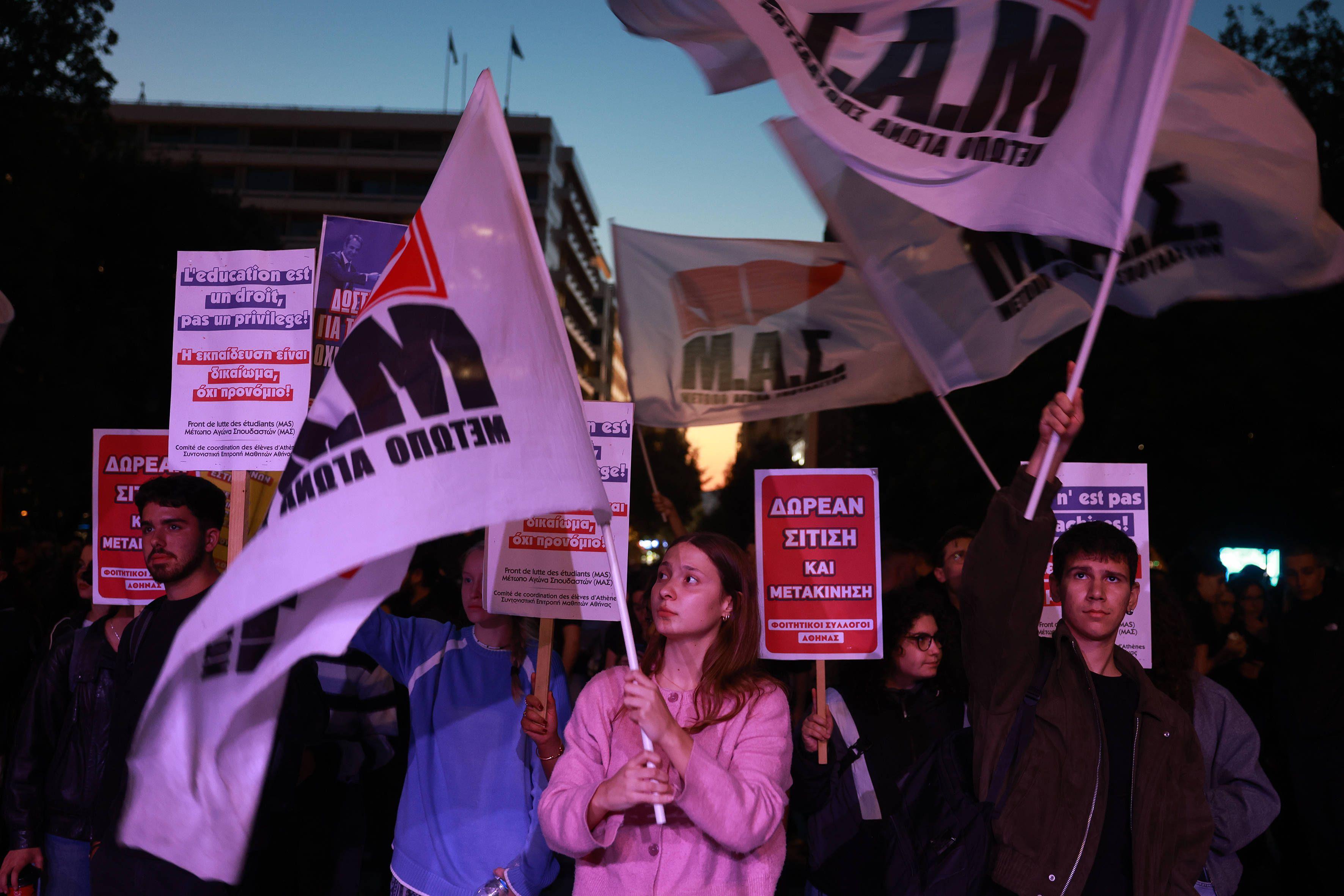 Streiks und Demos in Athen: Griechenland wappnet sich gegen Krawalle