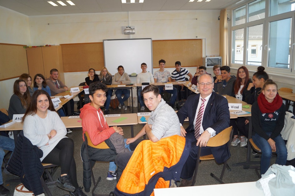 Adolf-Kolping-Schule in Kerpen: Schüler durften dem ...