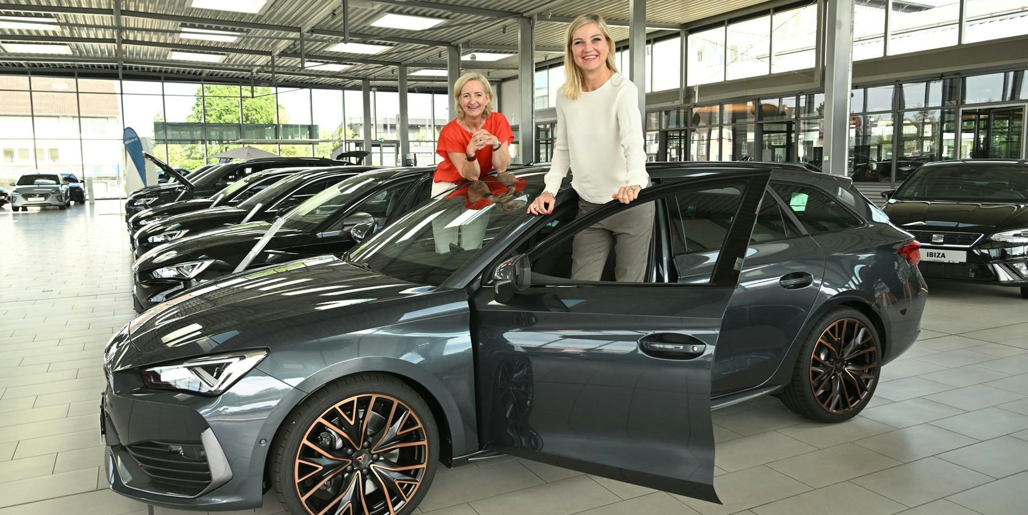 Bergisch Gladbach Unternehmerinnen mit Preis Rundschau